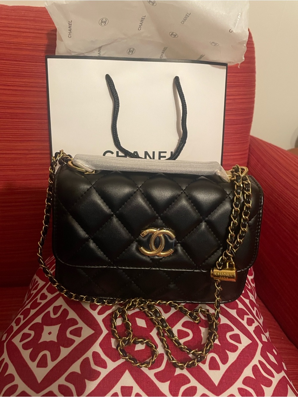 Beaute Quilted Classic CC Shoulder Bag